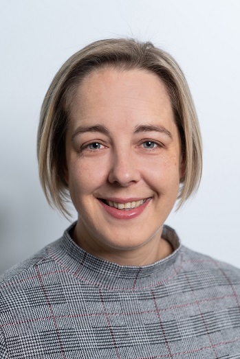 Frau Bianca Heins