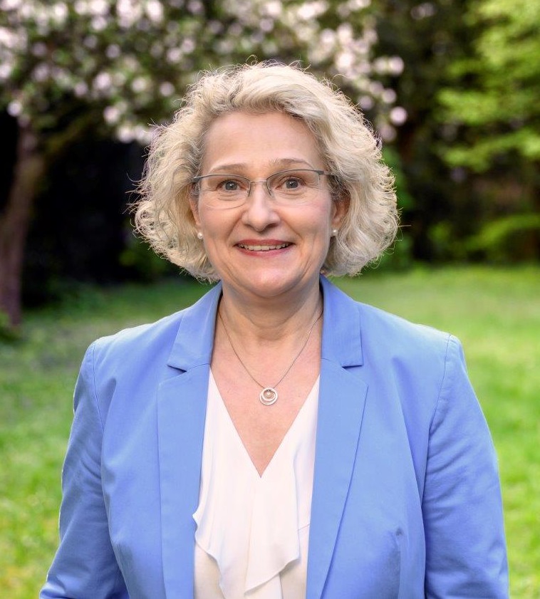 Frau Ute Schneider-Smietana
